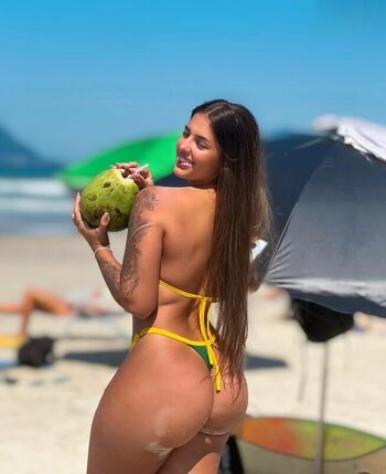 Full leaked Lara castro private photo