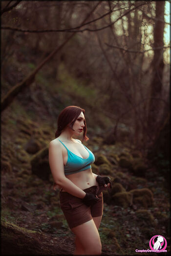 Lara Croft Cosplay