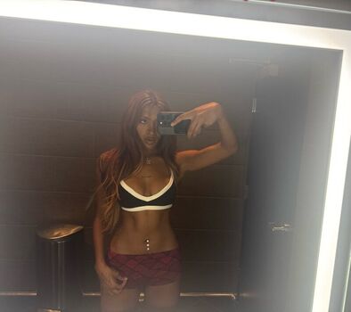 Full leaked Lara raj page private photo