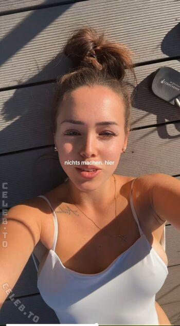 Full leaked Lara stxx private photo