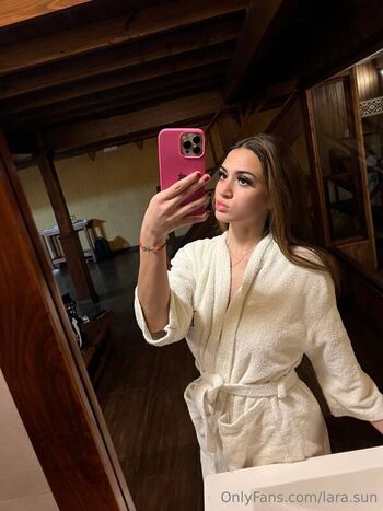 Full leaked Lara sun private photo
