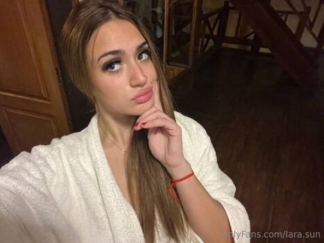 Full leaked Lara sun private photo