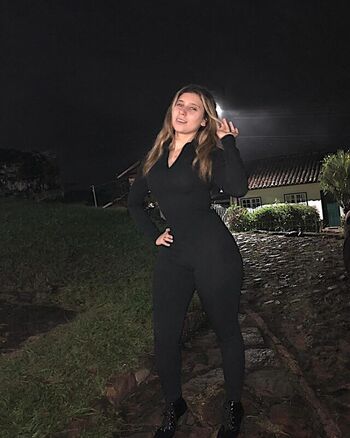 Full leaked Laramellos page private photo