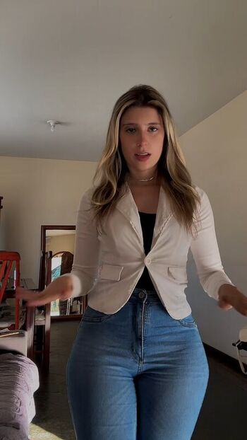 Full leaked Laramellos private photo