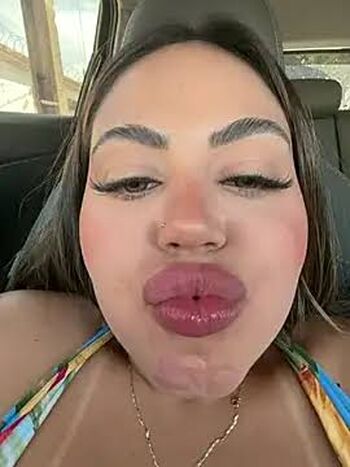 Full leaked Lariic private photo