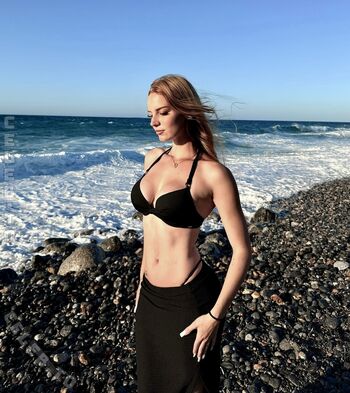 Full leaked Larissa private photo