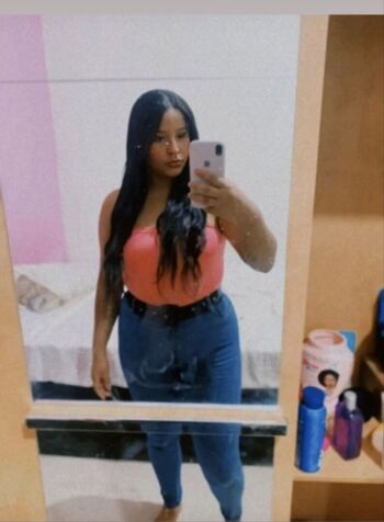 Larissa Rodrigues Vazou