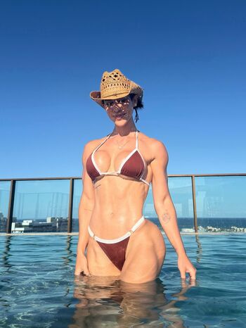 Full leaked Larissa tomasia private photo