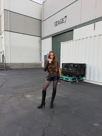 Full leaked Larsen thompson page private photo