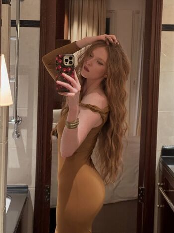 Full leaked Larsen thompson page private photo