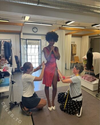 Full leaked Larypoppins private photo