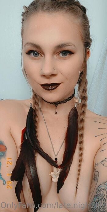 Late.night.lilith
