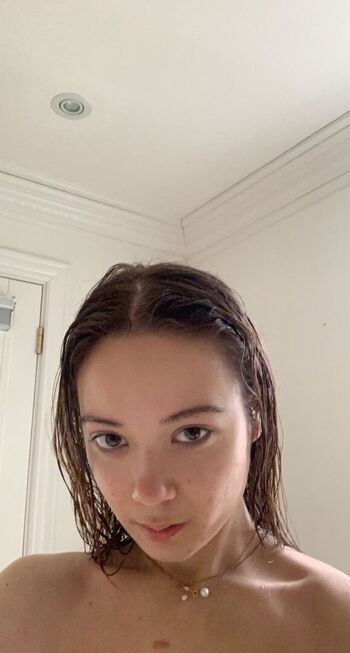 Full leaked Laufey lin private photo