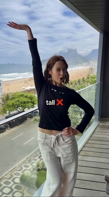 Full leaked Laufey lin private photo