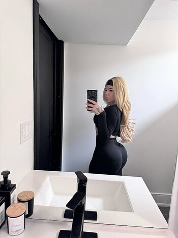 Full leaked Laughlyn tomassi private photo