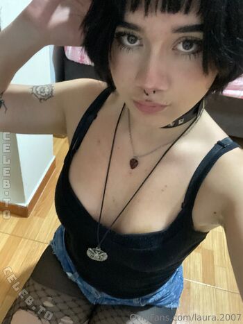 Full leaked Laura private photo