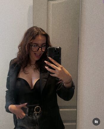 Laura_26caubel