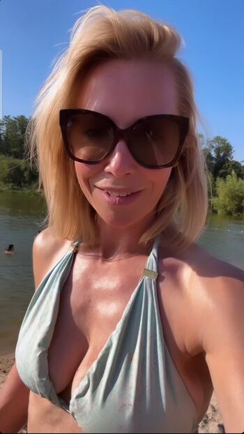 Full leaked Laura hamilton private photo