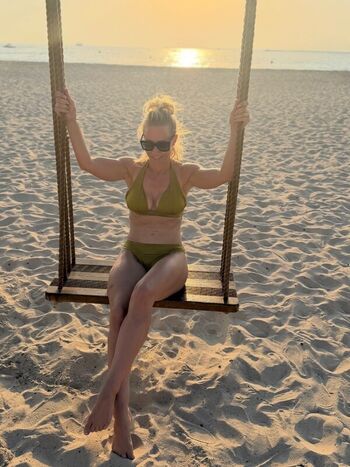 Full leaked Laura hamilton private photo