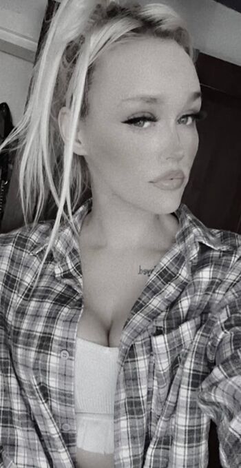 Full leaked Laura jayne private photo
