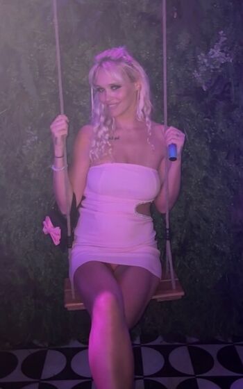 Full leaked Laura jayne private photo