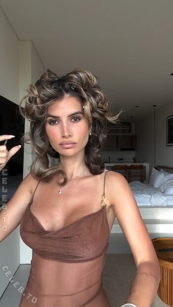 Full leaked Laura schultz page private photo