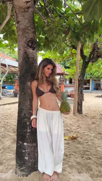 Full leaked Laura schultz page private photo