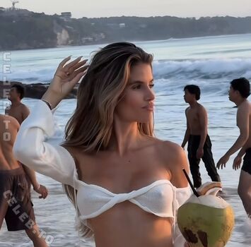 Full leaked Laura schultz page private photo