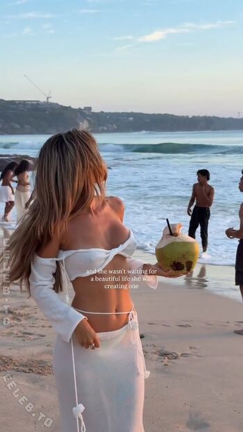 Full leaked Laura schultz page private photo