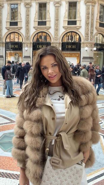 Full leaked Laura vargov private photo
