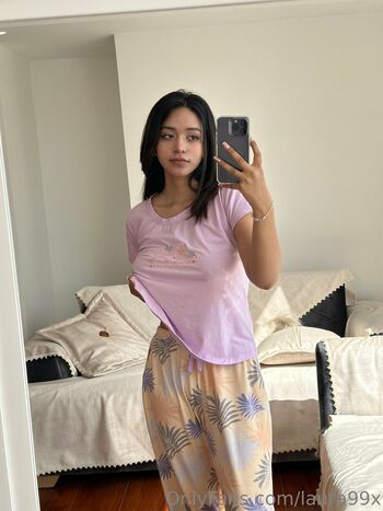 Full leaked Laurax private photo