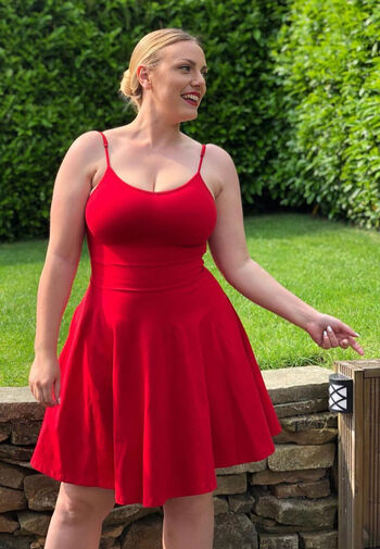 Full leaked Lauracurvemodel private photo