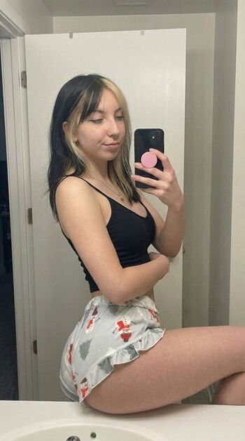 Full leaked Lauradoce private photo
