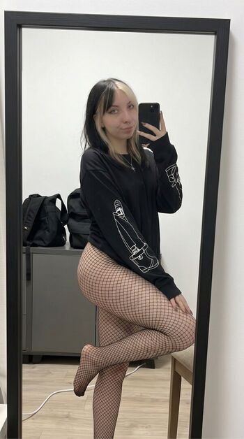 Full leaked Lauradoce private photo