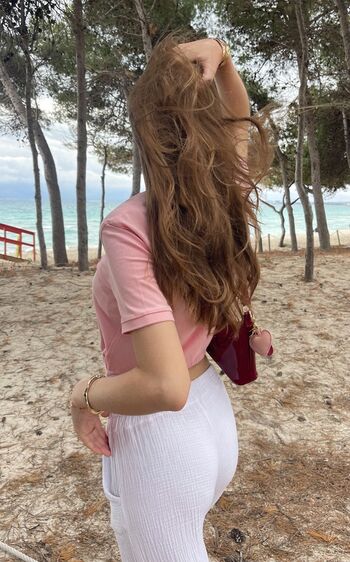 Full leaked Laurafermann page private photo