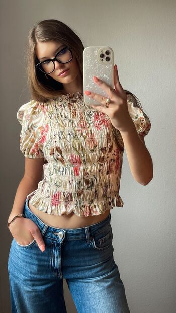 Full leaked Laurafermann private photo