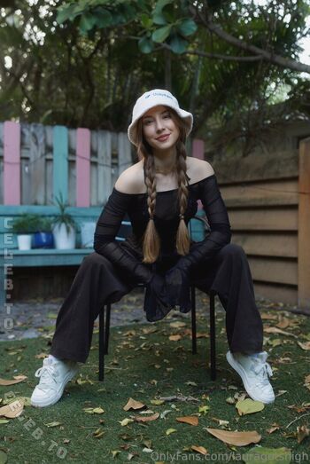 Full leaked Lauragetshigh page private photo