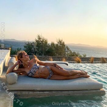 Full leaked Lauragetshigh page private photo