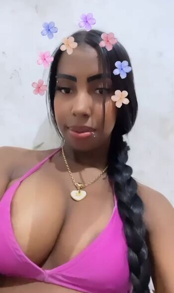 Full leaked Laurasantos private photo