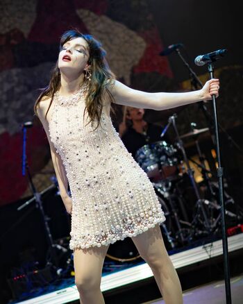 Full leaked Lauren mayberry page private photo