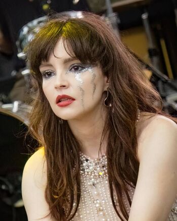 Full leaked Lauren mayberry page private photo