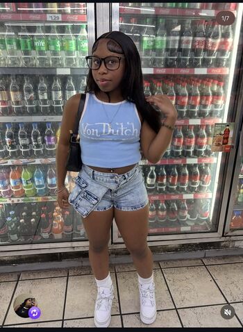 layahquoyae._