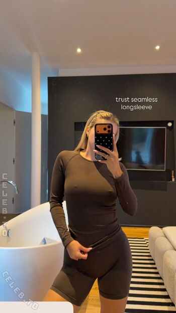 Full leaked Lea breuer page private photo