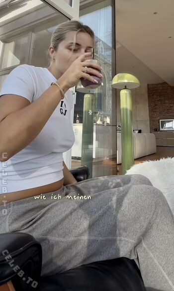 Full leaked Lea breuer page private photo