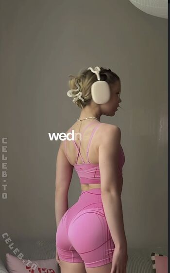 Full leaked Lea peach  page private photo