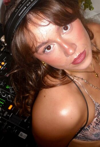 Full leaked Leah davies private photo