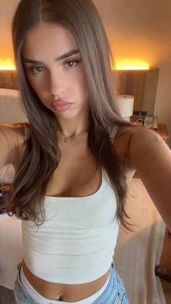 Full leaked Leah halton page private photo