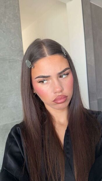 Full leaked Leah halton page private photo