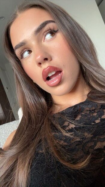 Full leaked Leah halton private photo