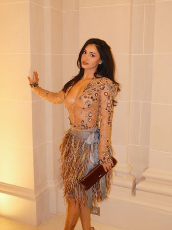 Full leaked Leah kateb private photo